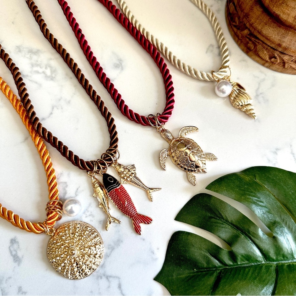 Rope Necklaces Fish Marine Shell Pendant Necklaces Turtle Faux Pearl Italy Ocean